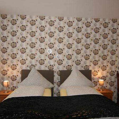 Hotel Lindenhof Ринерн Экстерьер фото