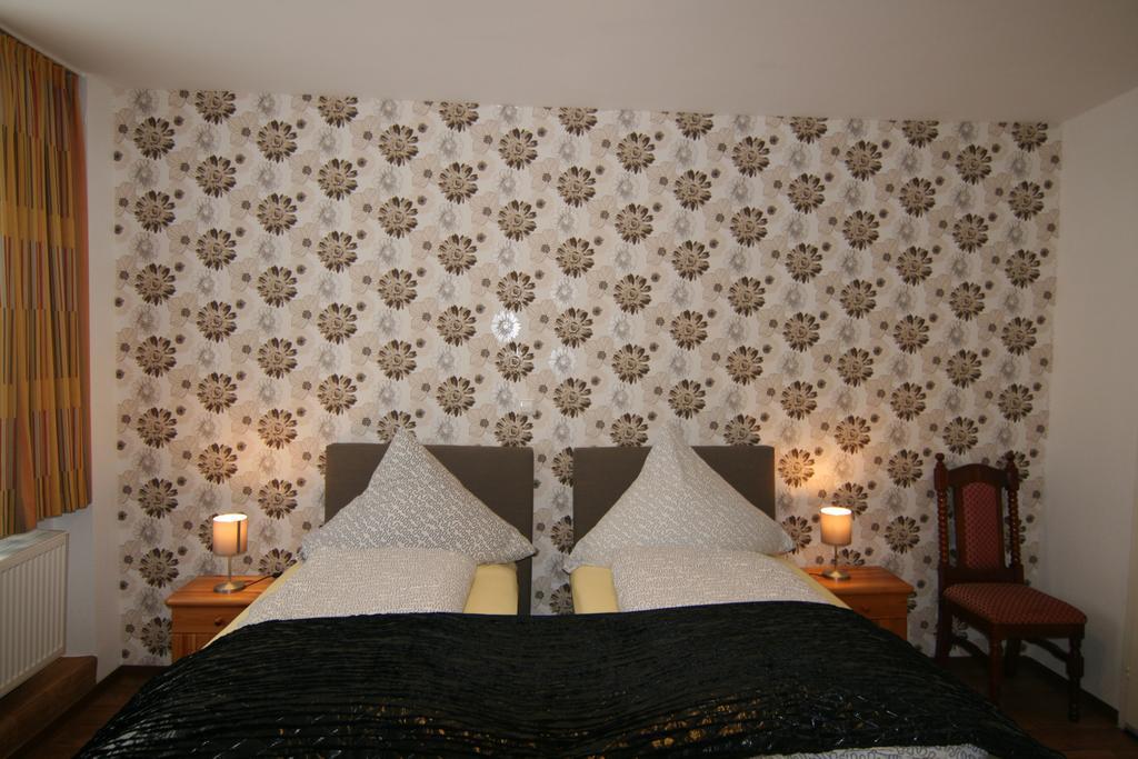 Hotel Lindenhof Ринерн Экстерьер фото